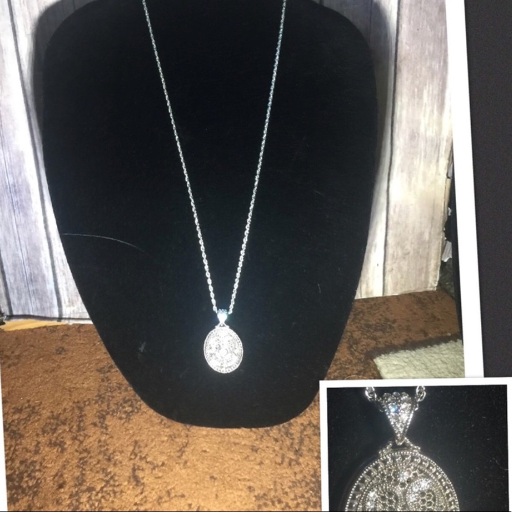 Lia Sophia estate necklace vintage inspired silver